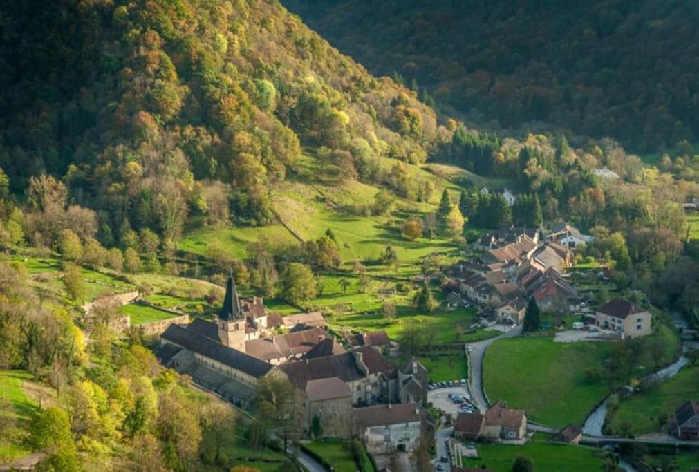 Ney Gite Jura Mina Chalet Au Milieu De La Nature 빌라 외부 사진