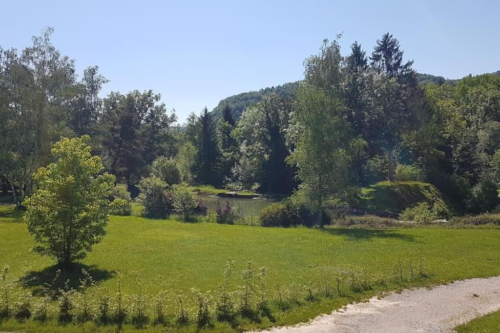 Ney Gite Jura Mina Chalet Au Milieu De La Nature 빌라 외부 사진